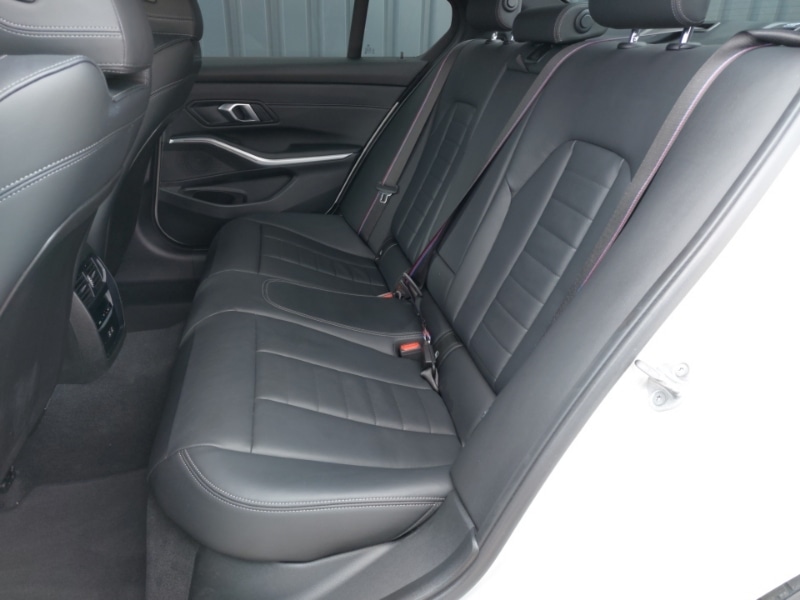 Used BMW 3 Series 2024 for sale - 76648533: Photo 6