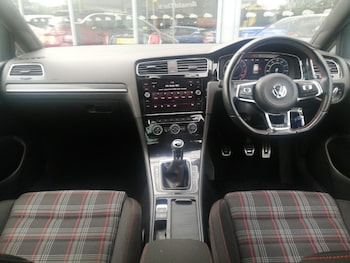 Used Volkswagen Golf 2018 for sale - 78523087: Photo