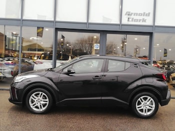 Used Toyota C-HR 2023 for sale - 77777081: Photo