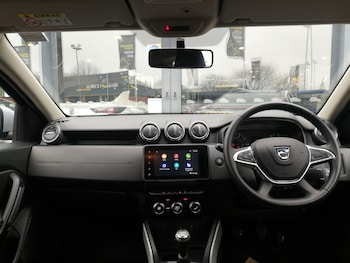 Used Dacia Duster 2023 for sale - 78973112: Photo