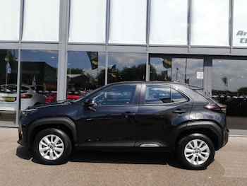 Used Toyota Yaris Cross 2023 for sale - 79207932: Photo