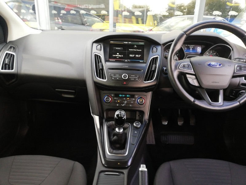 Used Ford Focus 2016 for sale - 76348653: Photo 2