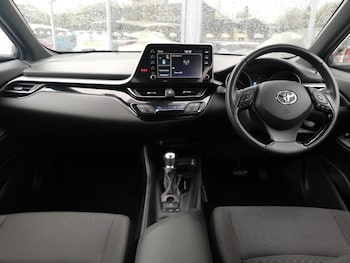 Used Toyota C-HR 2023 for sale - 78290830: Photo