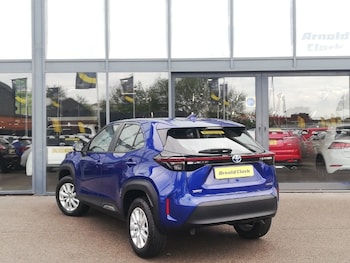 Used Toyota Yaris Cross 2023 for sale - 78546992: Photo
