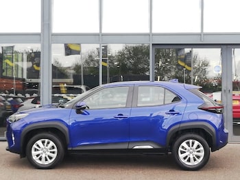 Used Toyota Yaris Cross 2023 for sale - 78546992: Photo