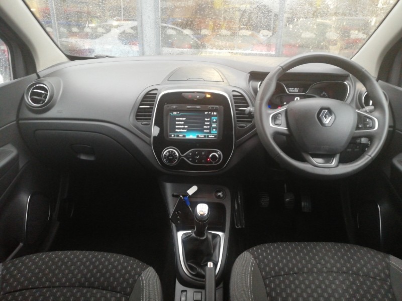 Used Renault Captur 2018 for sale - 77024640: Photo 2