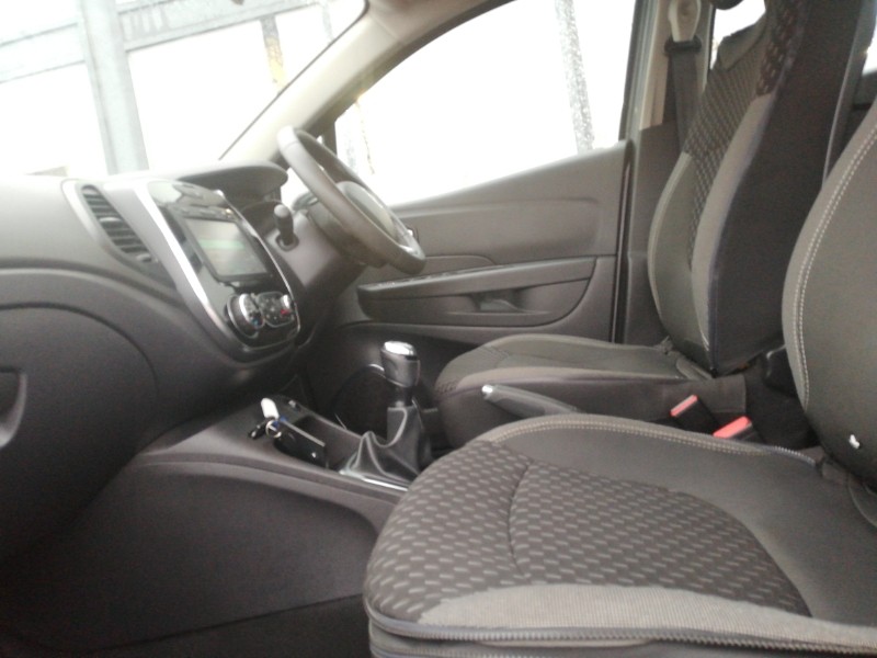 Used Renault Captur 2018 for sale - 77024640: Photo 5