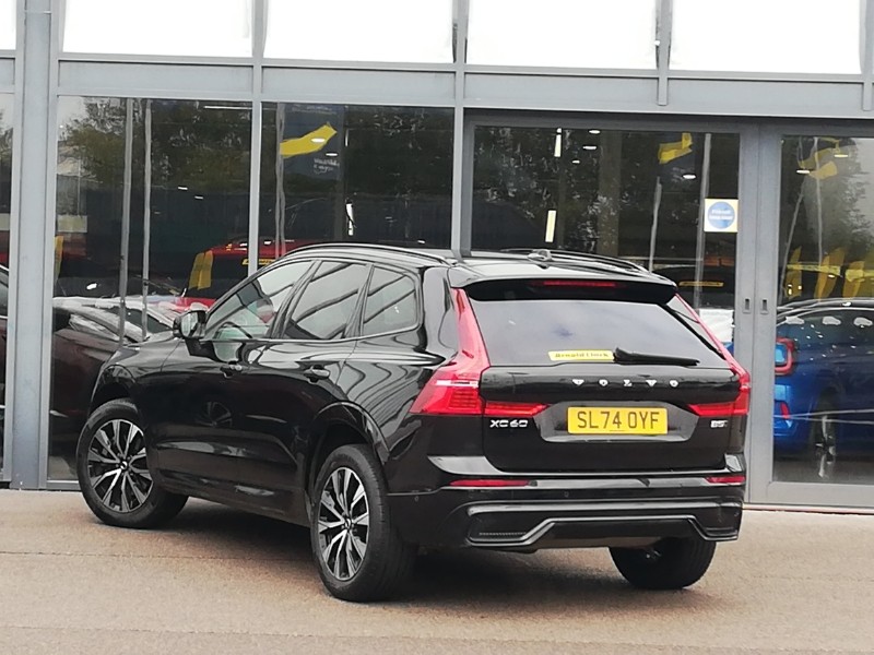 Used Volvo XC60 2024 for sale - 76325683: Photo 3