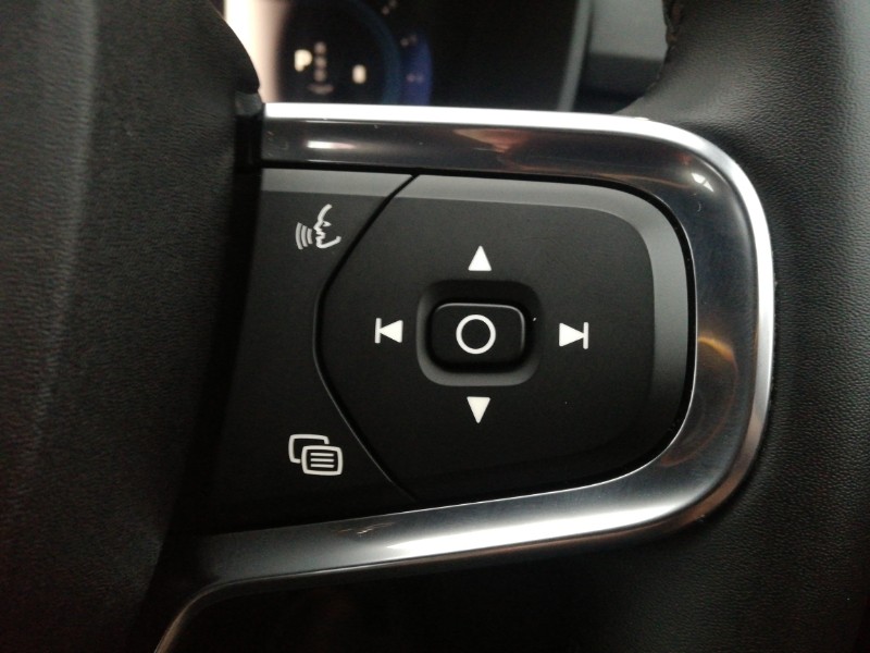 Used Volvo XC40 2025 for sale - 77228586: Photo 11