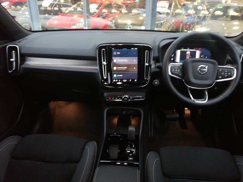 Used Volvo XC40 2025 for sale - 77228586: Photo 2