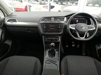 Used Volkswagen Tiguan Allspace 2022 for sale - 78945602: Photo