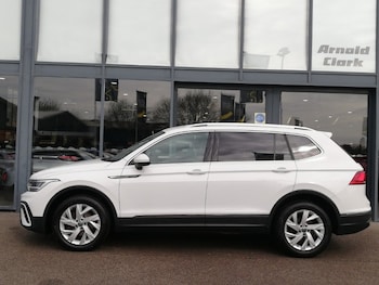 Used Volkswagen Tiguan Allspace 2022 for sale - 78945602: Photo