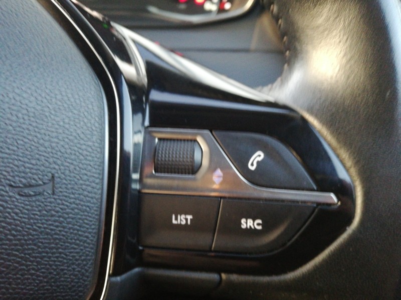 Used Peugeot 2008 2020 for sale - 76736997: Photo 11