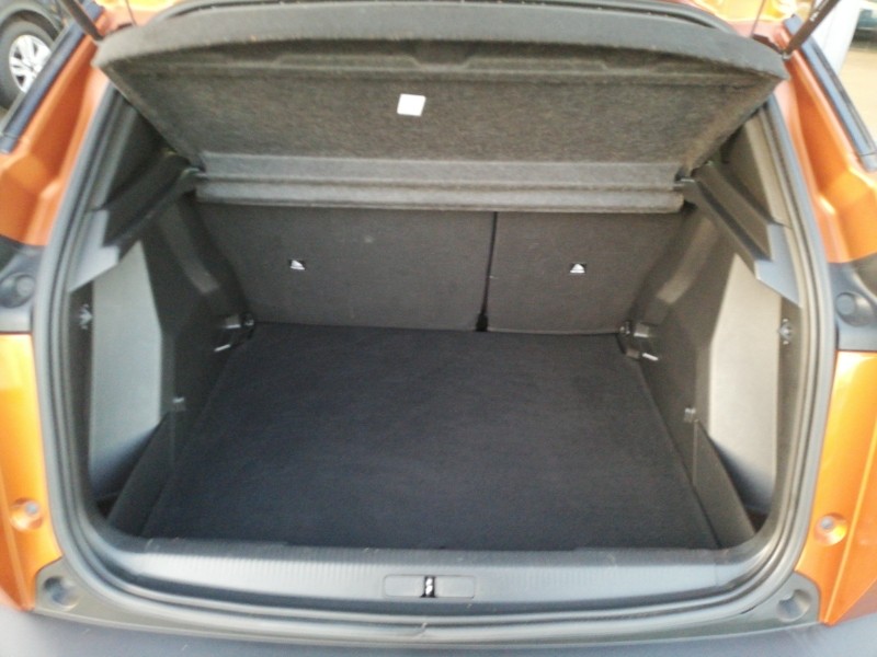 Used Peugeot 2008 2020 for sale - 76736997: Photo 8