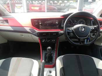 Used Volkswagen Polo 2018 for sale - 79322251: Photo