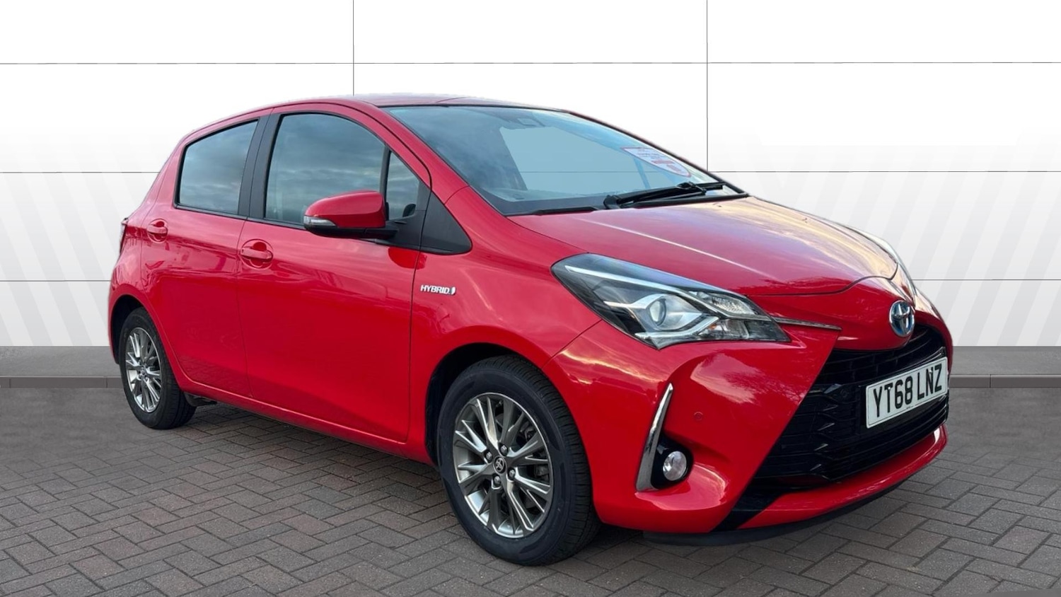 Used Toyota Yaris 2018 for sale - 76526042: Photo 1