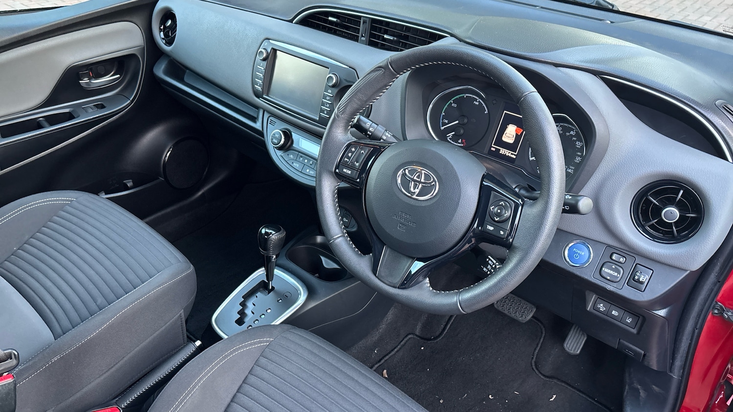 Used Toyota Yaris 2018 for sale - 76526042: Photo 11