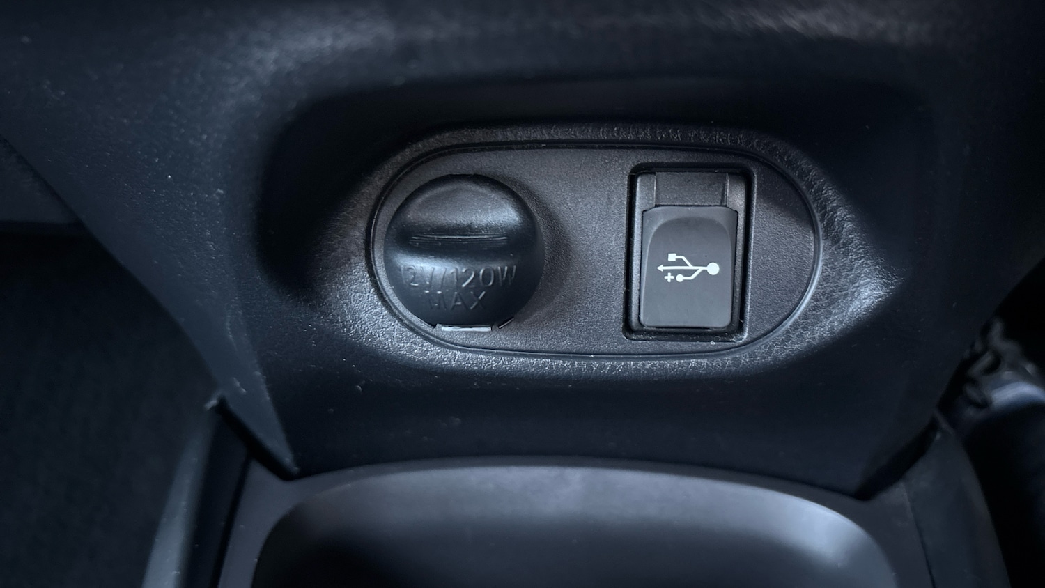 Used Toyota Yaris 2018 for sale - 76526042: Photo 27