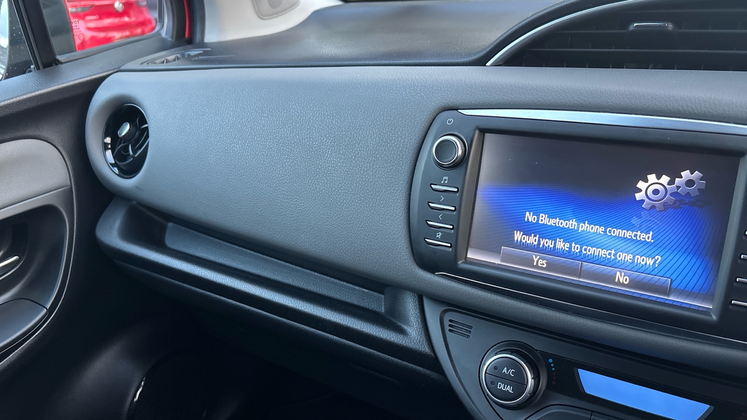 Used Toyota Yaris 2018 for sale - 76526042: Photo 30