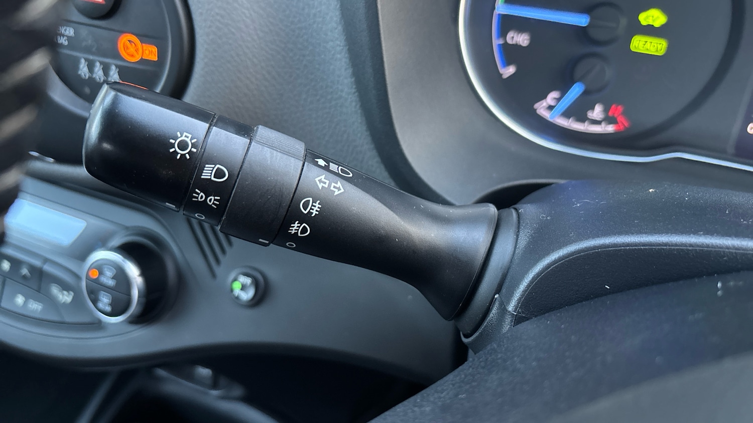 Used Toyota Yaris 2018 for sale - 76526042: Photo 32