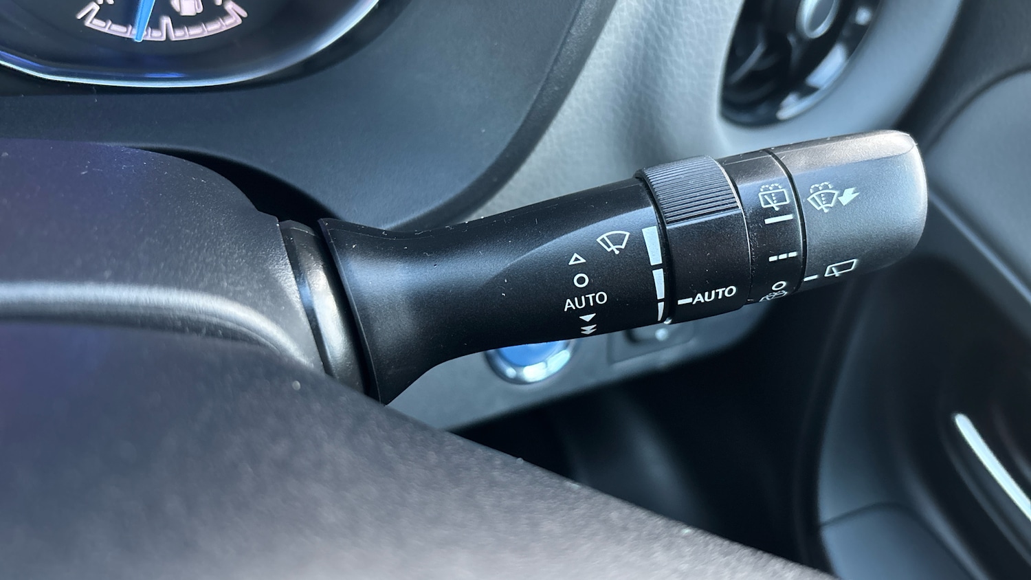 Used Toyota Yaris 2018 for sale - 76526042: Photo 34