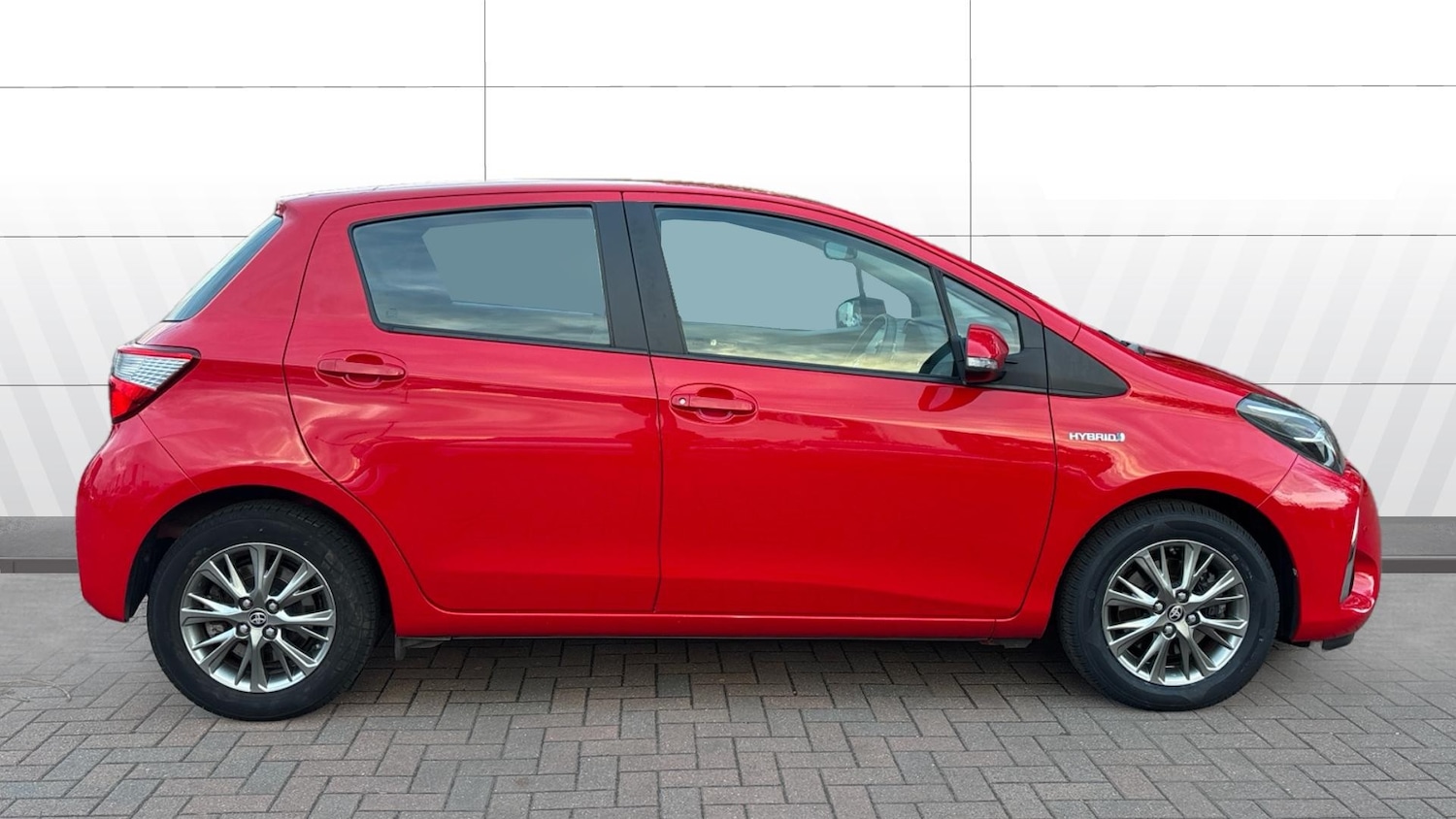 Used Toyota Yaris 2018 for sale - 76526042: Photo 5