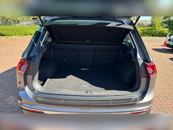 Used Volkswagen Tiguan 2018 for sale - 78427254: Photo