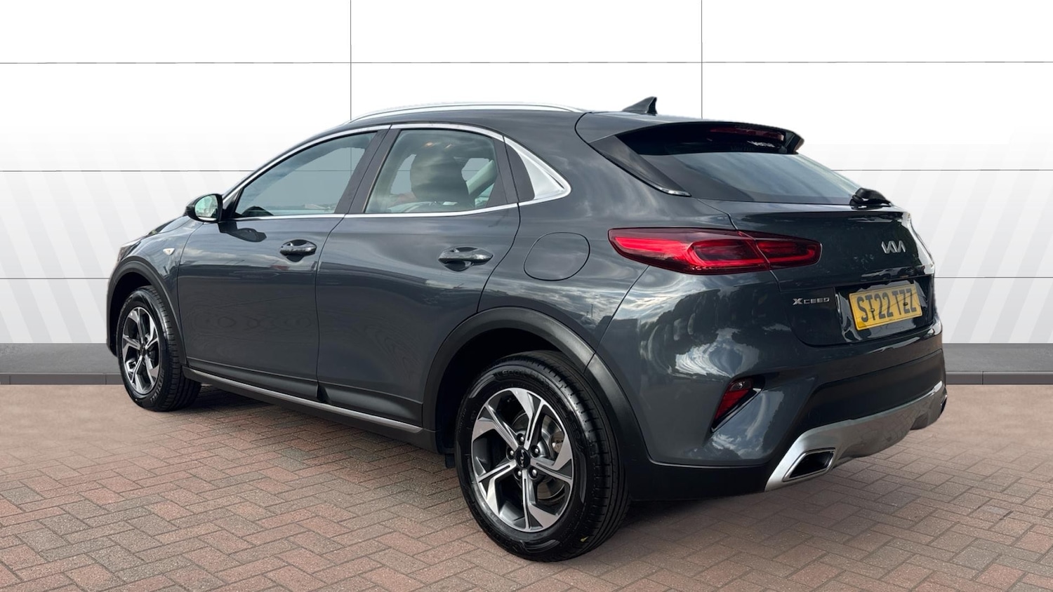 Used Kia XCeed 2022 for sale - 76127109: Photo 2
