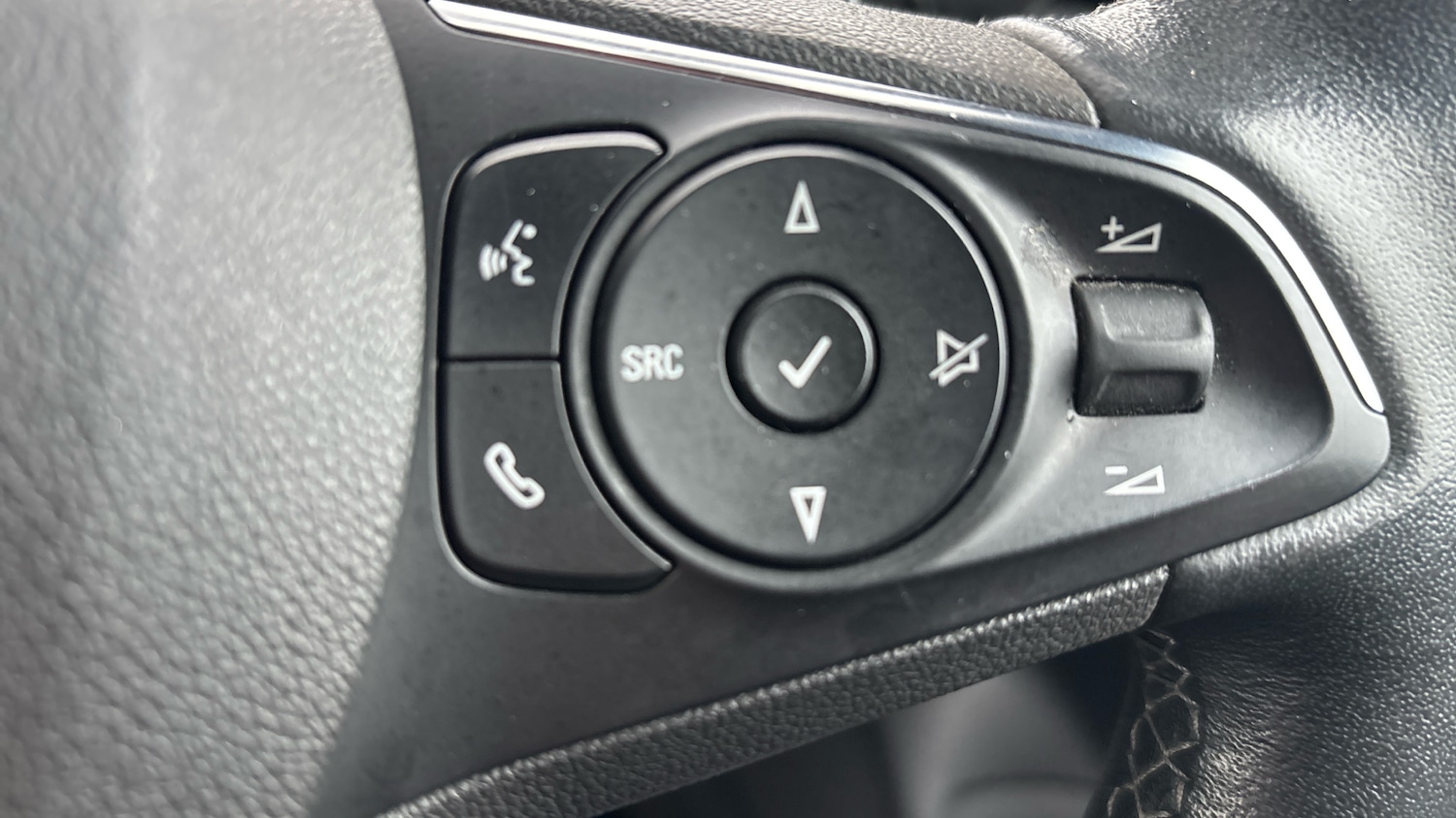 Used Vauxhall Mokka 2022 for sale - 77151919: Photo 36