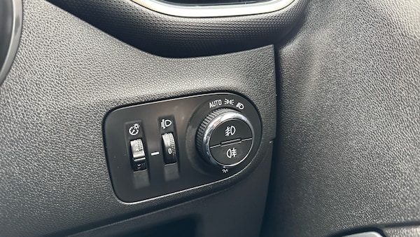 Used Vauxhall Crossland 2021 for sale - 76231611: Photo 25