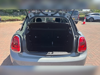 Used MINI Hatch 2018 for sale - 79137364: Photo