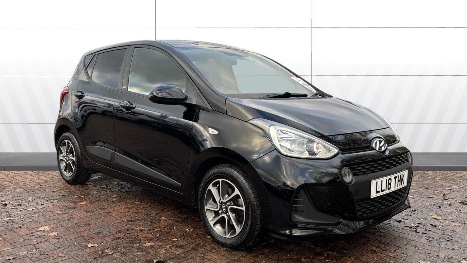 Used Hyundai i10 2018 for sale - 76650935: Photo 1