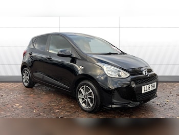 Used Hyundai i10 2018 for sale - 76650935: Photo