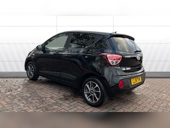 Used Hyundai i10 2018 for sale - 76650935: Photo