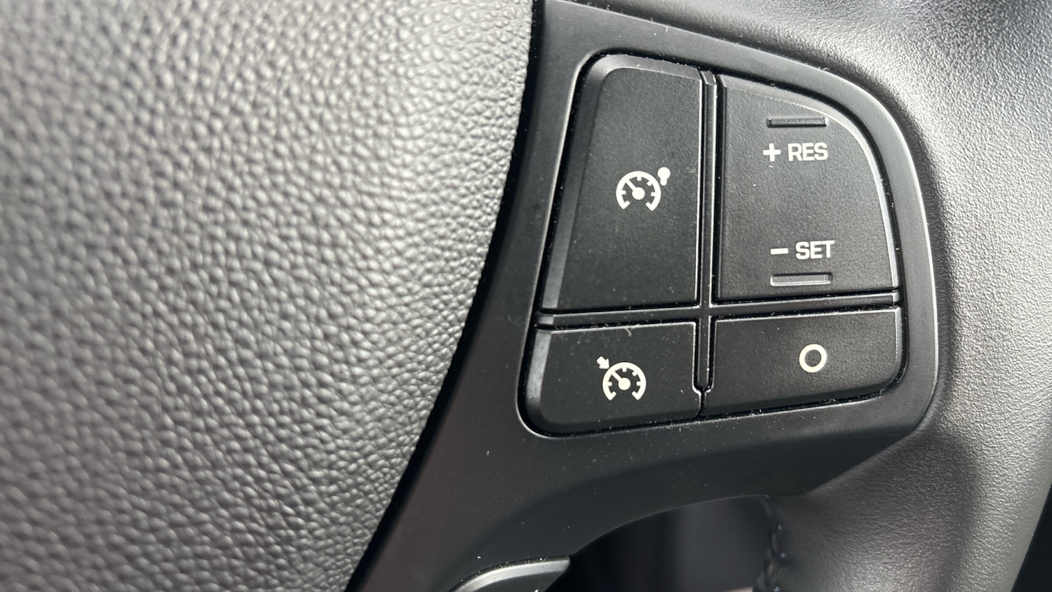 Used Hyundai i10 2018 for sale - 76650935: Photo 30