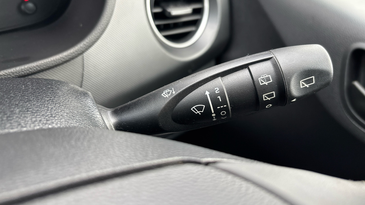 Used Hyundai i10 2018 for sale - 76650935: Photo 31