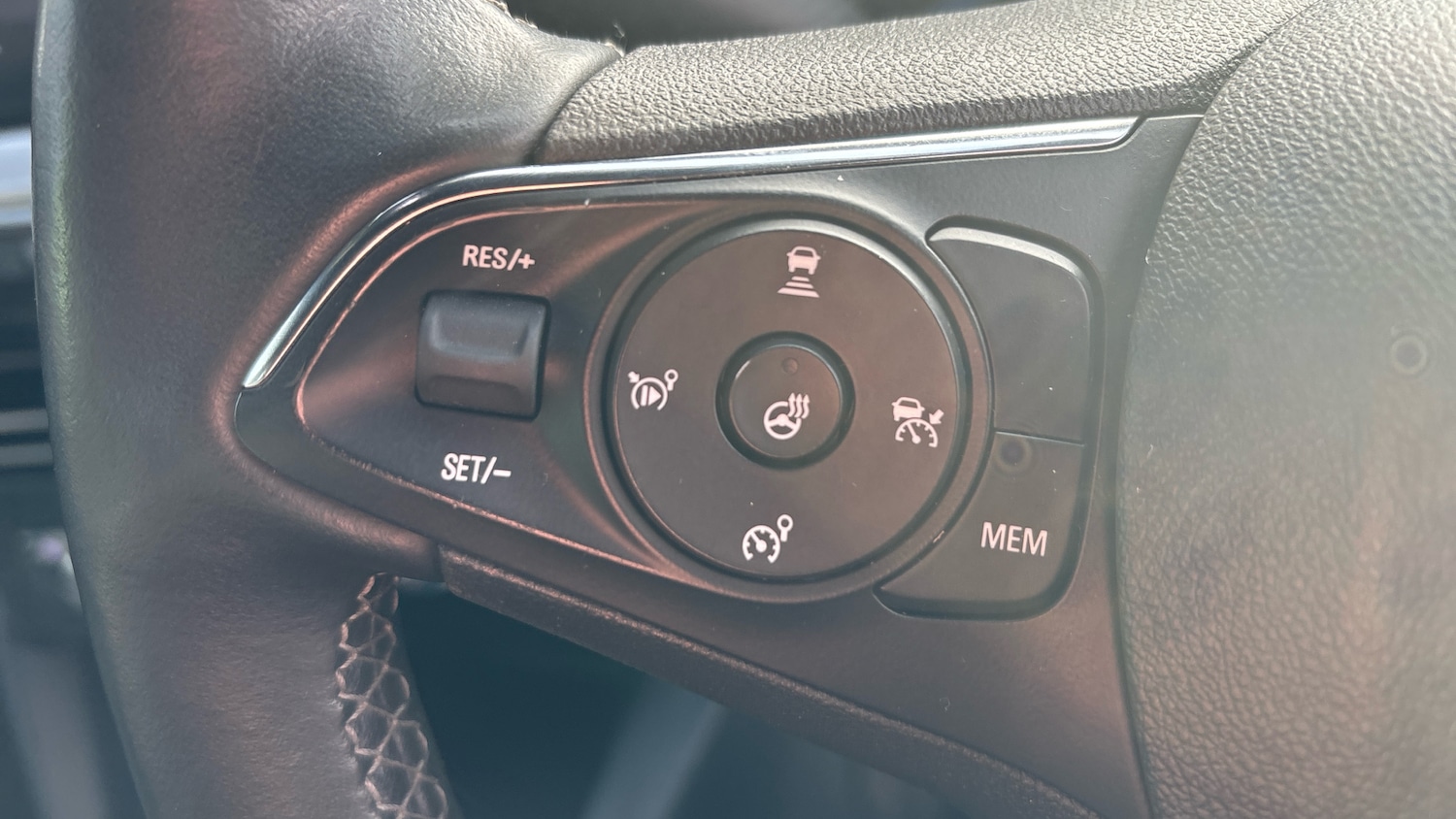 Used Vauxhall Mokka 2022 for sale - 77245453: Photo 34