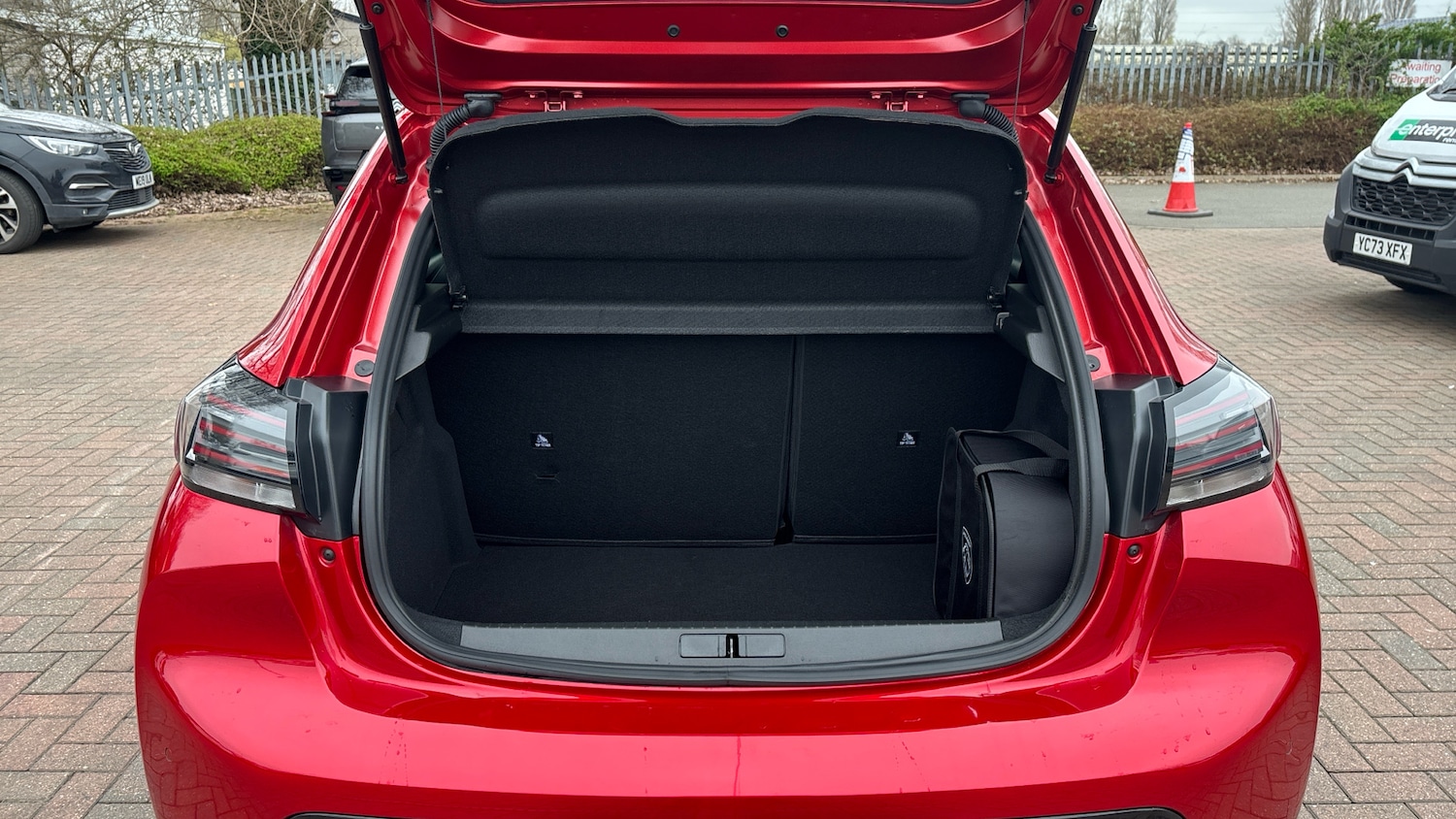 Used Peugeot 208 2024 for sale - 77807015: Photo 4