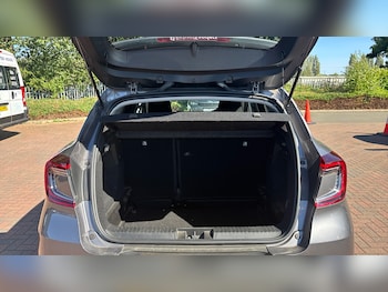 Used Renault Captur 2022 for sale - 79176532: Photo