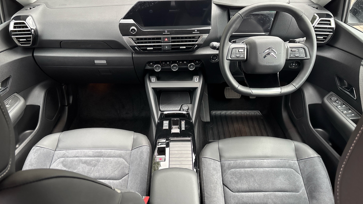 Used Citroen C4 2025 for sale - 76382573: Photo 10