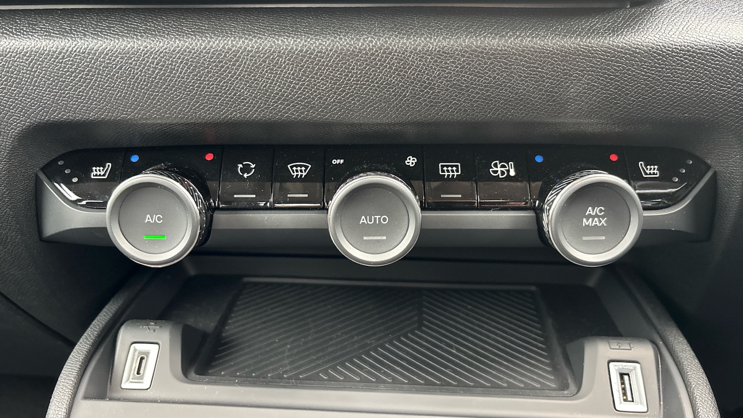 Used Citroen C4 2025 for sale - 76382573: Photo 26