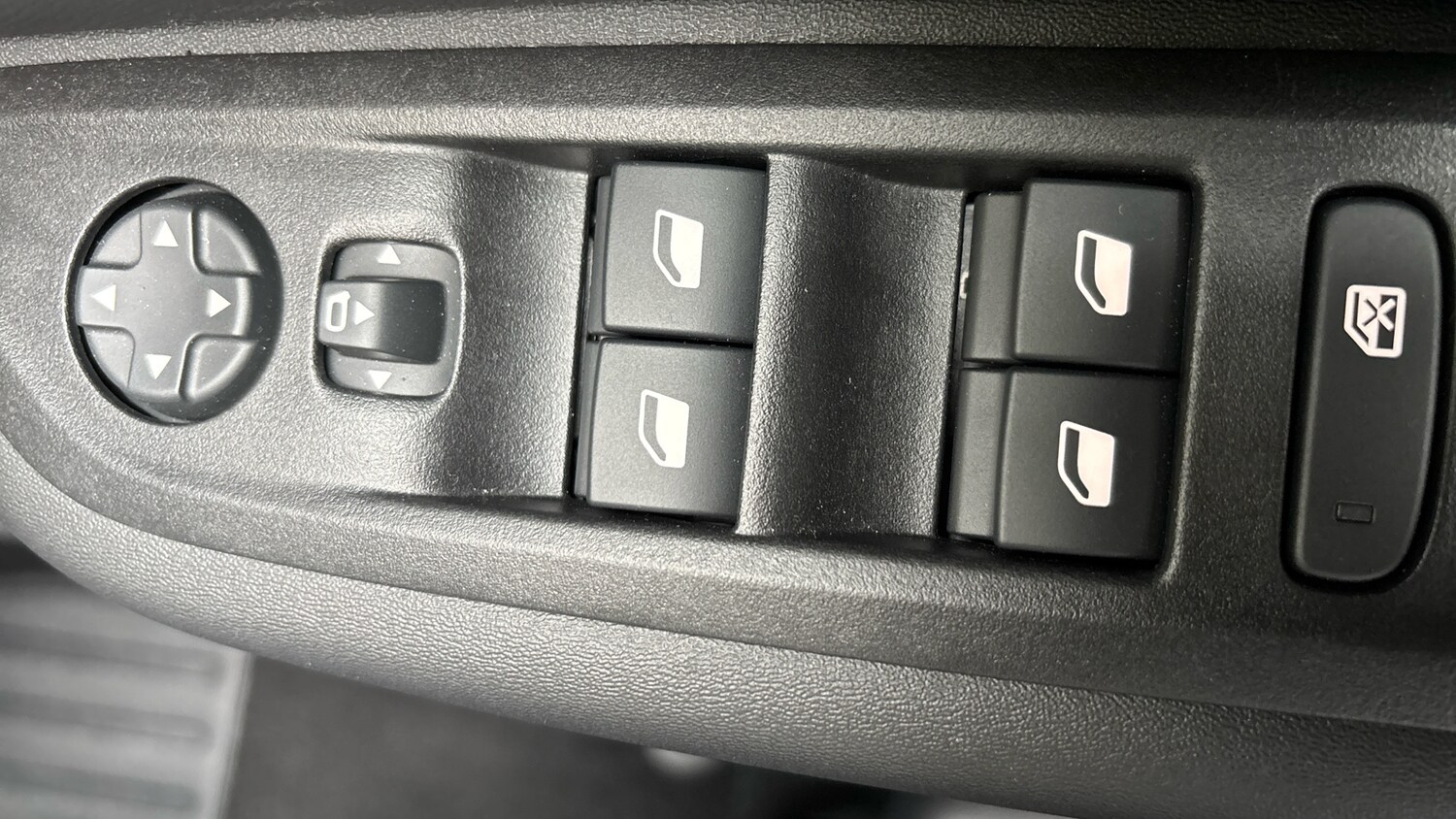 Used Citroen C4 2025 for sale - 76382573: Photo 38