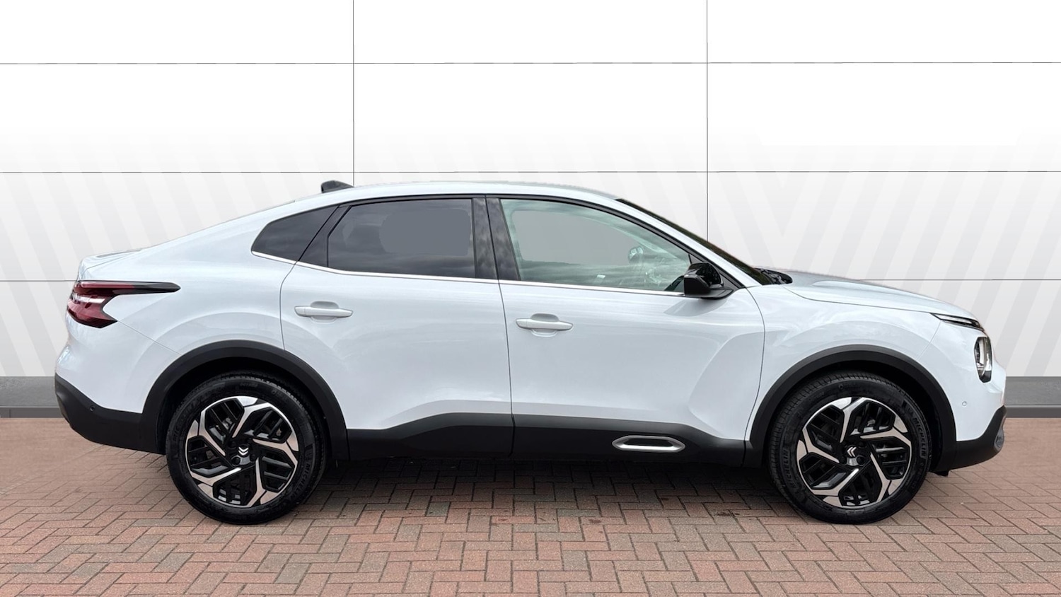 Used Citroen C4 2025 for sale - 76382573: Photo 5