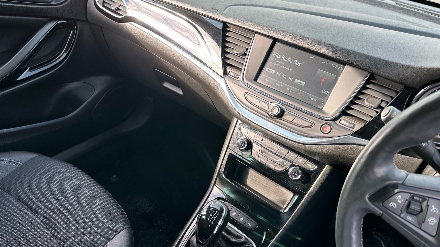 Used Vauxhall Astra 2021 for sale - 76627878: Photo 14