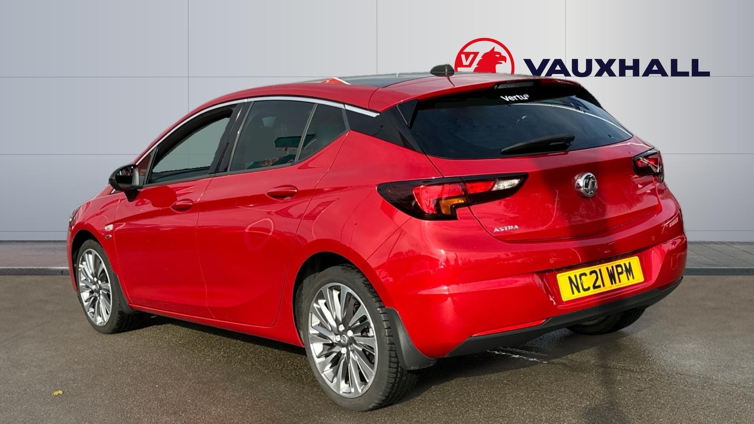 Used Vauxhall Astra 2021 for sale - 76627878: Photo 2