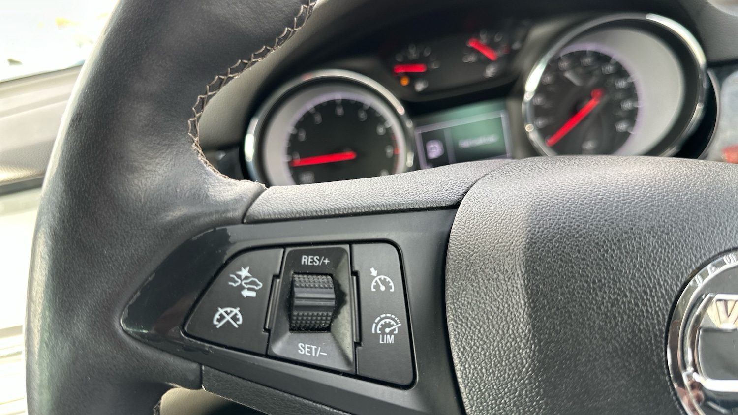 Used Vauxhall Astra 2021 for sale - 76627878: Photo 23