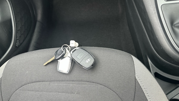 Used Hyundai i10 2022 for sale - 76192457: Photo 20
