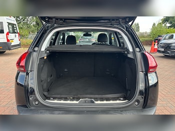 Used Peugeot 2008 2018 for sale - 79352919: Photo