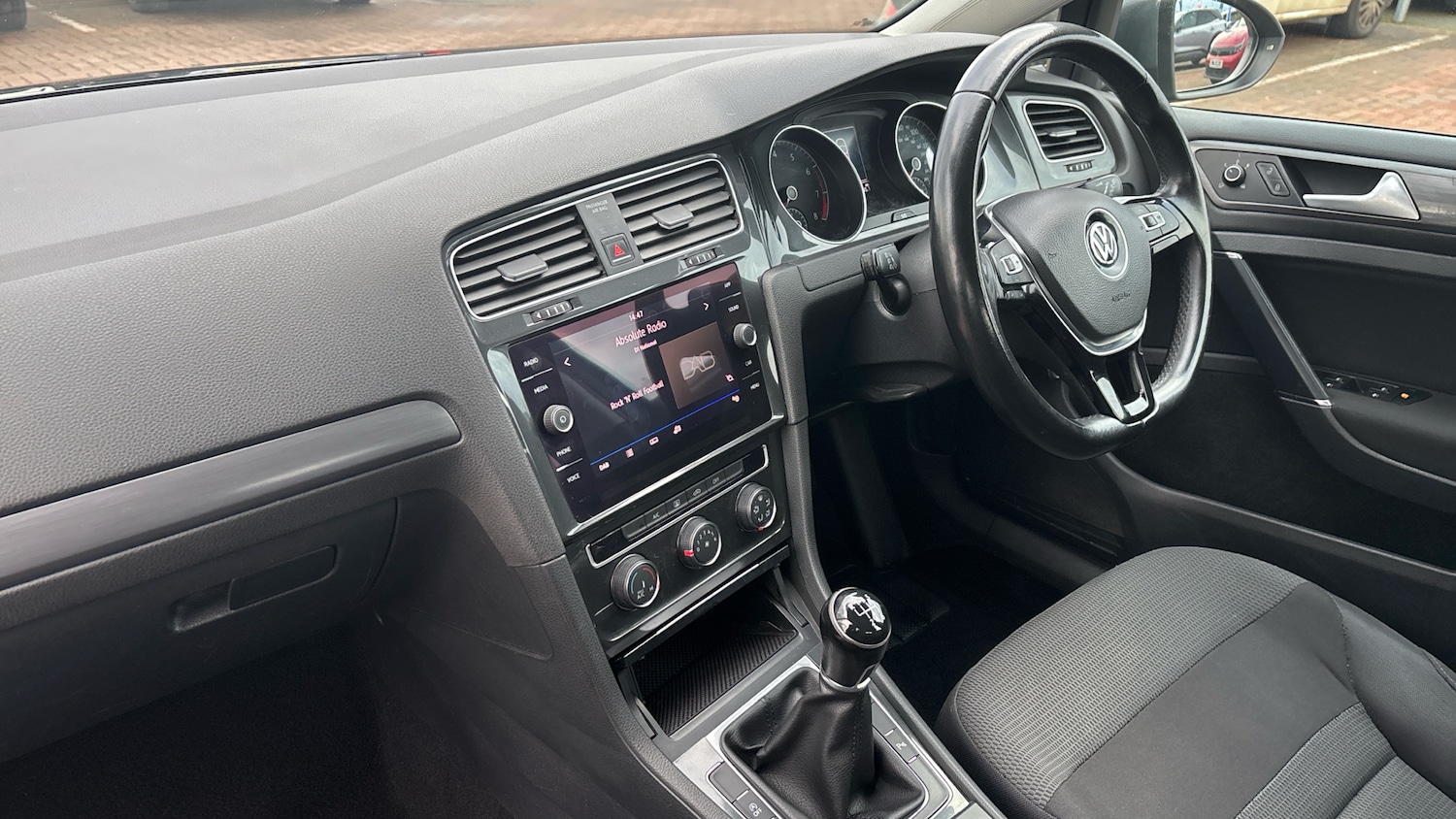 Used Volkswagen Golf 2018 for sale - 77530165: Photo 9