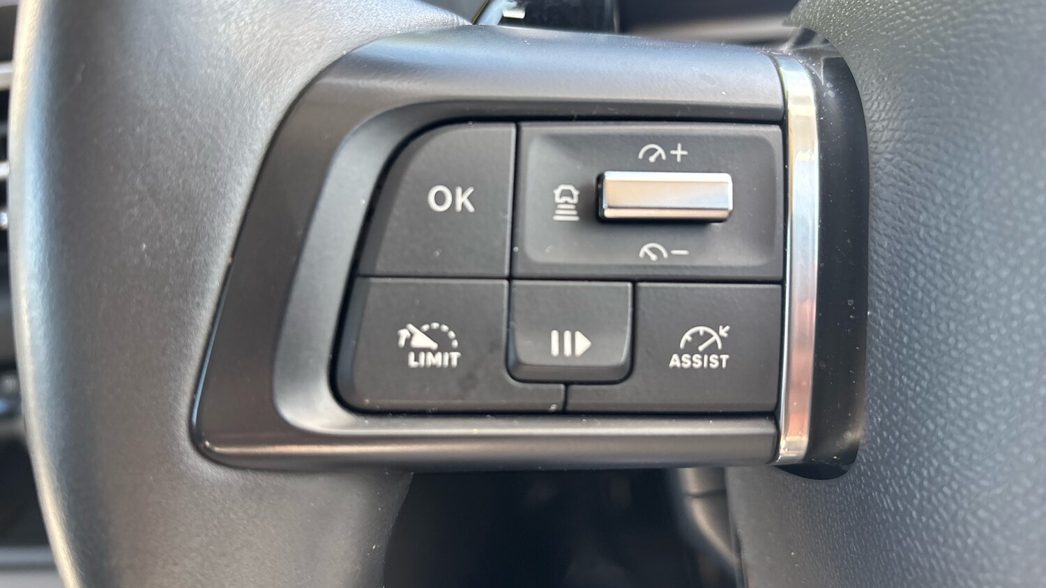 Used Citroen C4 2023 for sale - 76077085: Photo 35